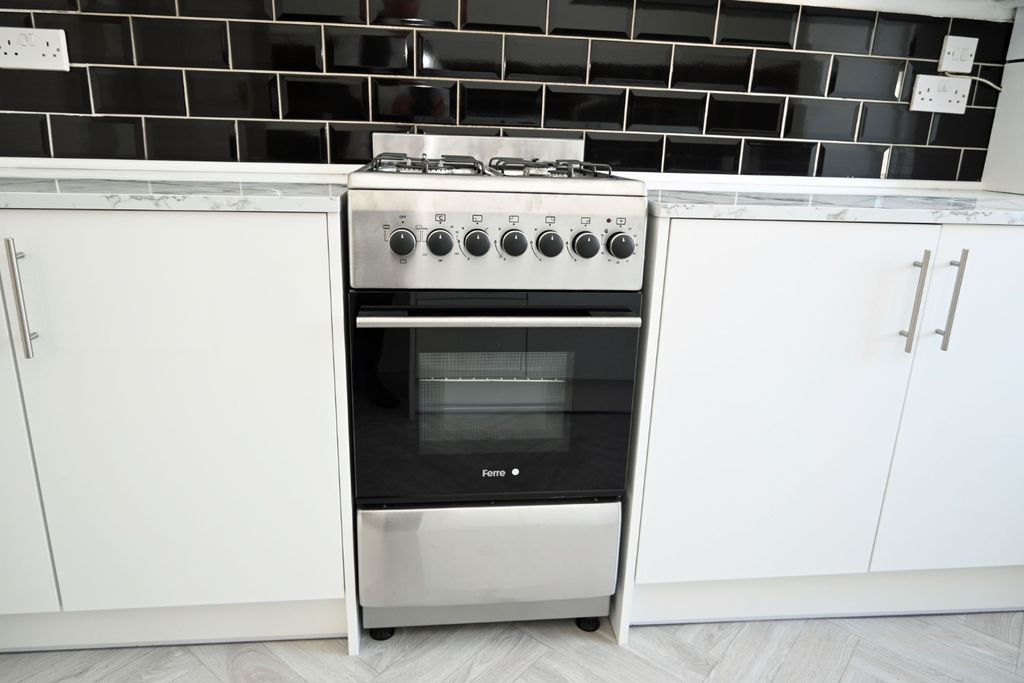 Additional image 8 of 2 bed flat for sale4A Church Street, Dunoon, Argyll And Bute PA23