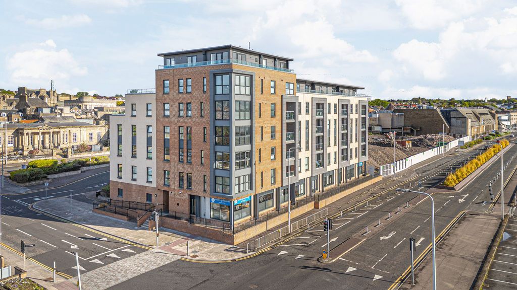 2 bed flat for saleCannon Court, Cowan Street, Kirkcaldy KY1