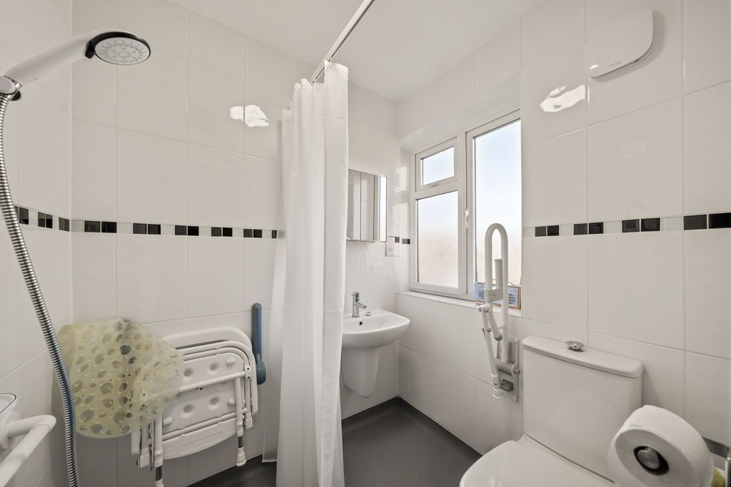 Additional image 10 of 3 bed detached house for saleFullerton Road, Carshalton Beeches SM5