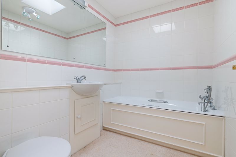 Additional image 13 of 2 bed flat for saleThe Avenue, Summersdale, Chichester PO19