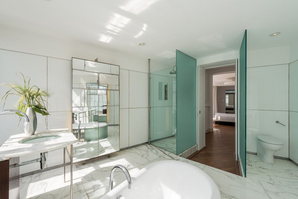 Additional image 9 of 6 bed detached house for saleSt. Anns Hill Road, Chertsey KT16