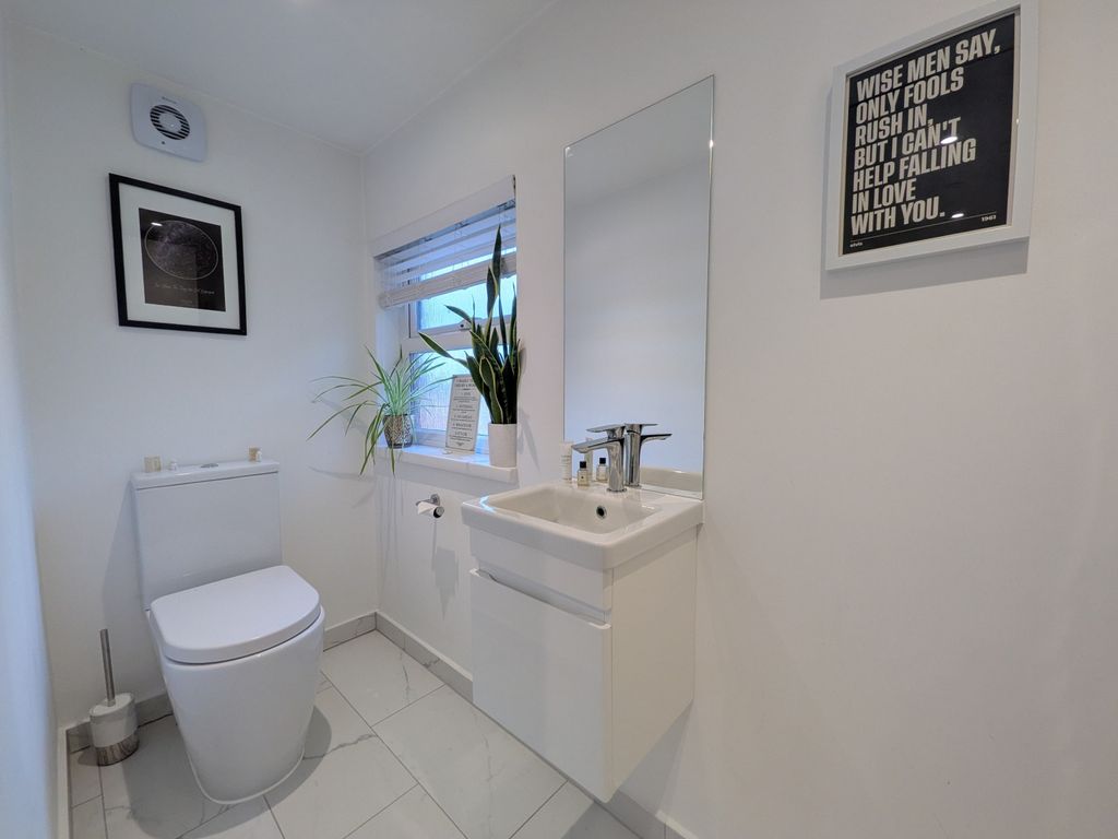 Additional image 14 of 2 bed flat for saleGogmore Lane, Chertsey, Surrey KT16