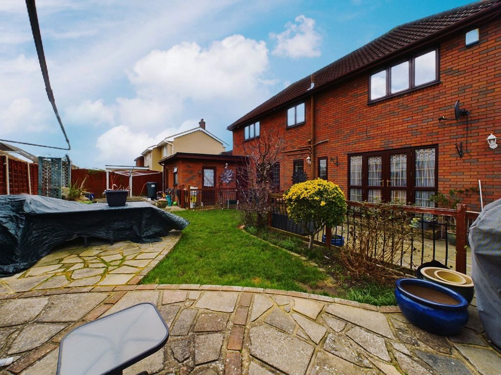 Additional image 19 of 4 bed detached house for saleMay Avenue, Canvey Island SS8