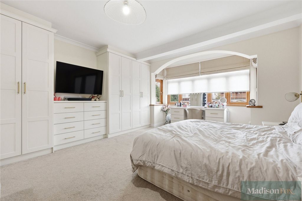 Additional image 27 of 6 bed detached house for saleTomswood Road, Chigwell IG7
