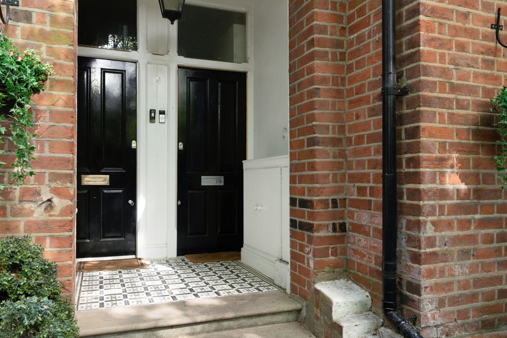Additional image 18 of 4 bed flat for saleSusan Wood, Chislehurst BR7