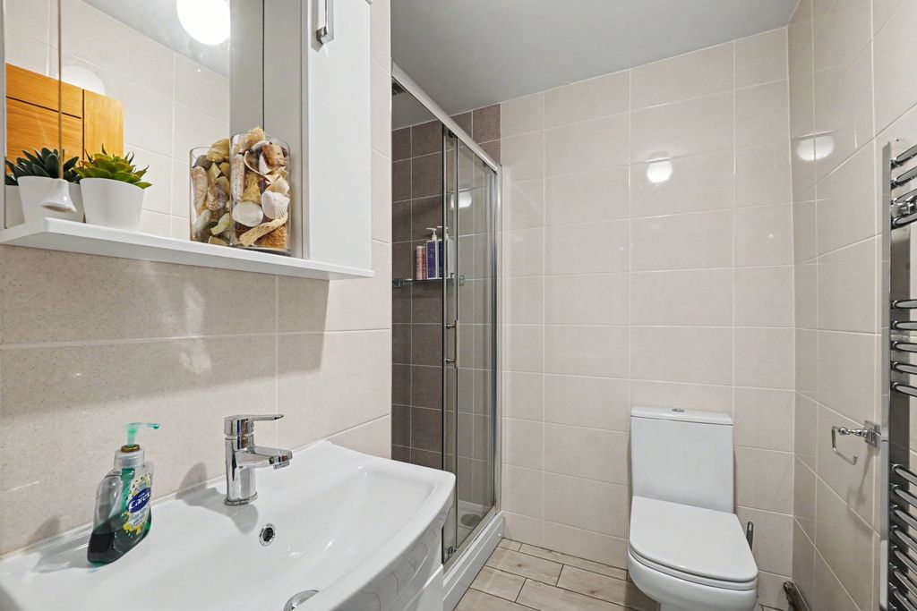 Additional image 19 of 4 bed detached house for saleWoodlands, Walderslade Woods, Chatham ME5