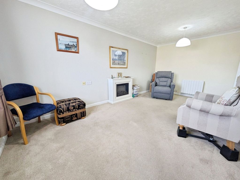 Additional image 11 of 1 bed flat for saleTrevithick Road, Camborne, Cornwall TR14
