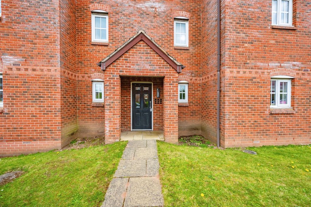 Additional image 17 of 2 bed flat for saleBurwaye Close, Lichfield WS13