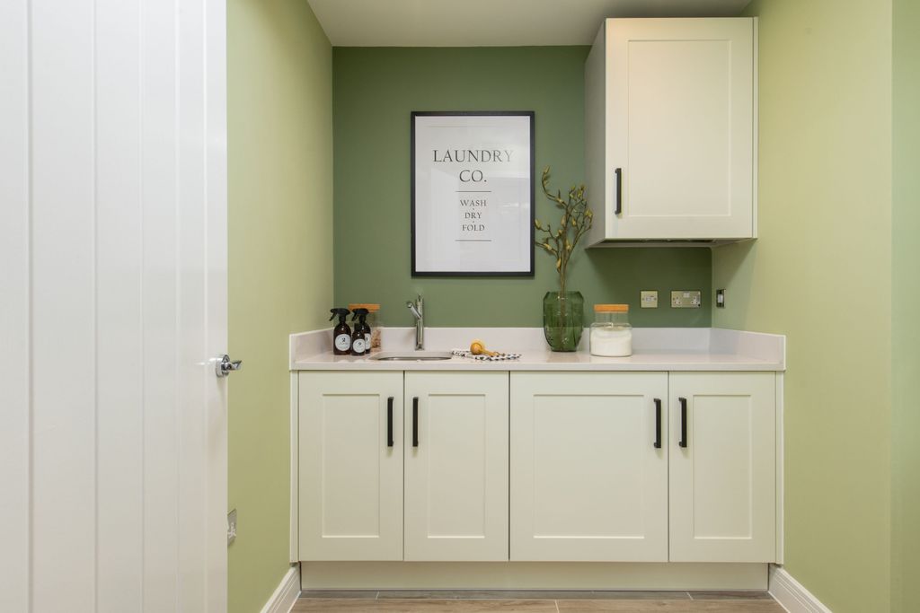 Additional image 6 of 4 bed detached house for sale"The Pargeter" at Chilsey Grange, Pyrcroft Road, Chertsey KT16