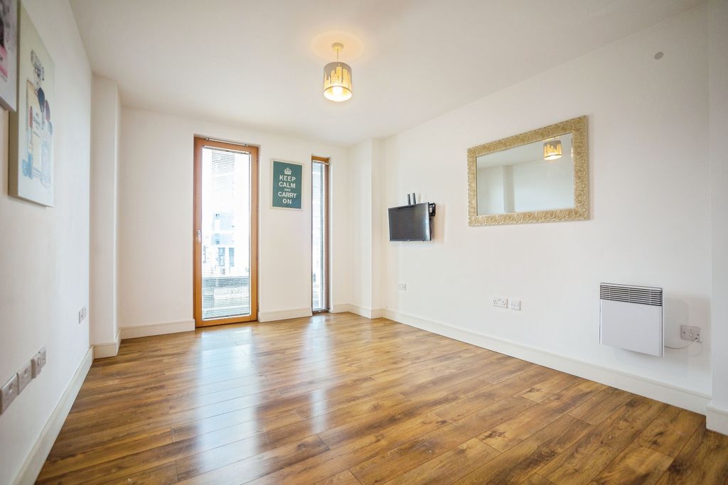 Additional image 10 of 2 bed flat for saleDock Head Road, Chatham ME4