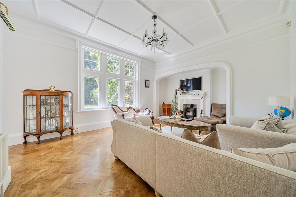 Additional image 3 of 3 bed maisonette for saleBrackendale Road, Camberley, Surrey GU15
