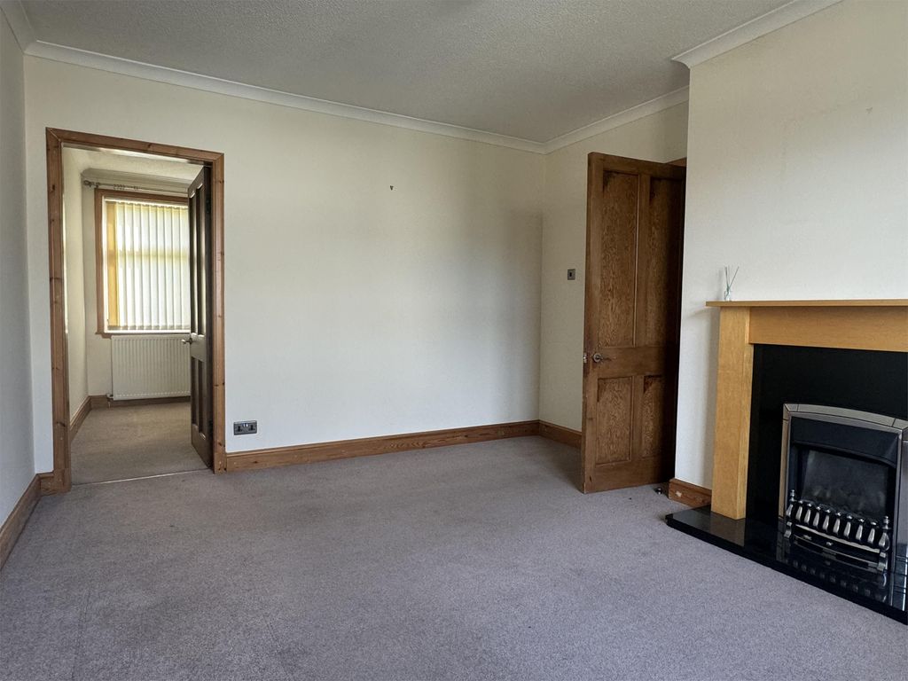 Additional image 3 of 2 bed flat for sale131 High Street, Dalbeattie DG5