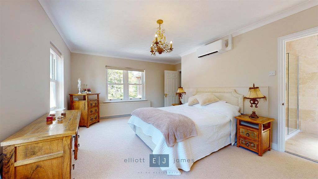 Additional image 13 of 5 bed detached house for saleMeadow Way, Chigwell IG7