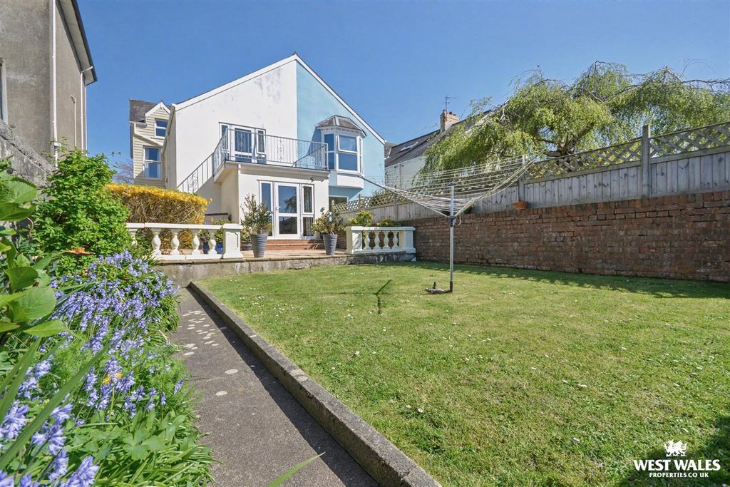Additional image 13 of 5 bed semi-detached house for salePark Place, Cardigan SA43