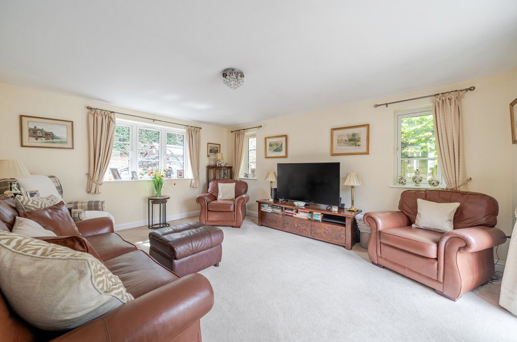Additional image 5 of 5 bed detached house for saleYoulden Drive, Camberley, Surrey GU15