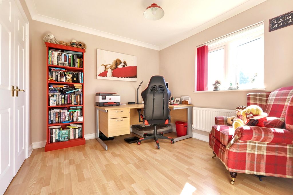 Additional image 24 of 4 bed detached house for sale4 Hatwell Row, Carterton OX18