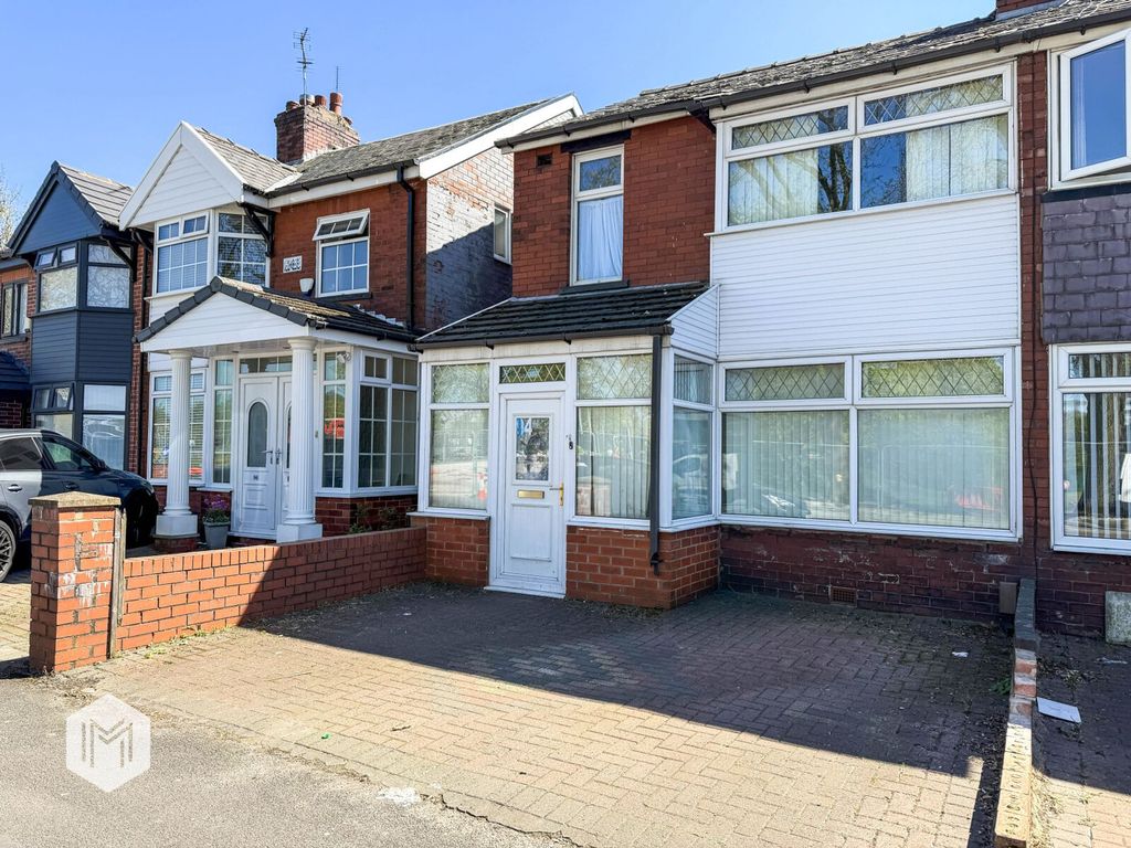 3 bed end terrace house for saleWellington Road, Bury BL9