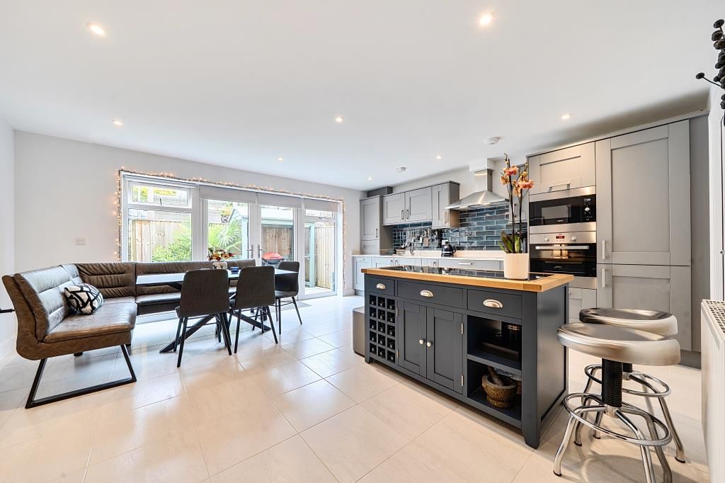Additional image 2 of 3 bed town house for saleWalter Craft Court, Chipping Norton OX7