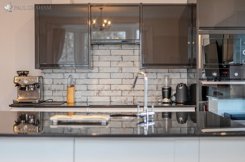 Additional image 11 of 2 bed flat for saleWestcroft Road, Carshalton SM5