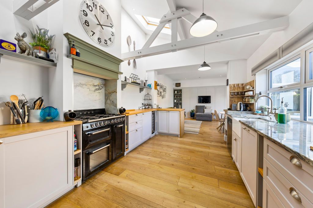 Additional image 2 of 6 bed detached house for saleChatsworth Road, Chesterfield S40