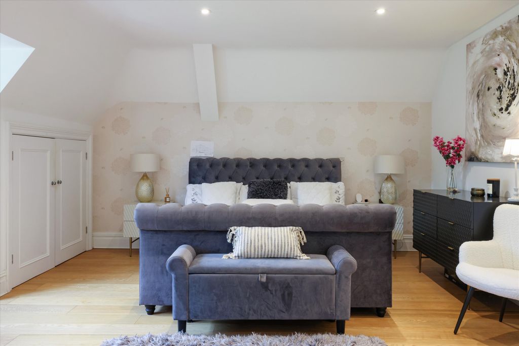 Additional image 13 of 6 bed detached house for saleBalcarras Road, Charlton Kings, Cheltenham, Gloucestershire GL53