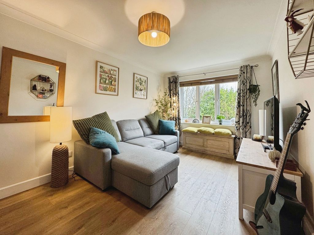 Additional image 4 of 1 bed flat for salePlymouth Road, Liskeard, Cornwall PL14