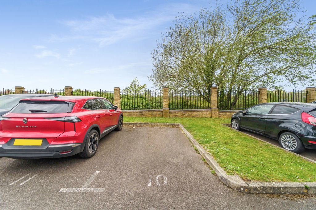 Additional image 44 of 2 bed flat for salePoulter Park, Bishopsford Road, Morden SM4