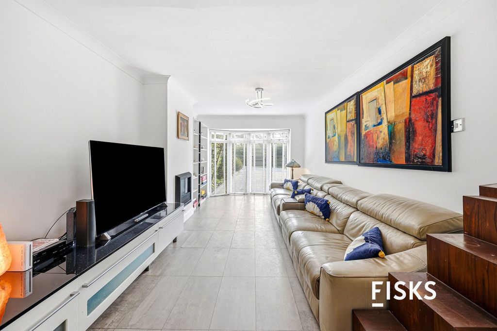 Additional image 10 of 4 bed detached house for saleThorney Bay Road, Canvey Island SS8