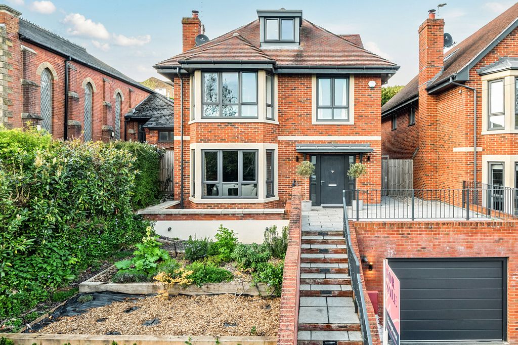 6 bed detached house for saleDeanway, Chalfont St. Giles HP8