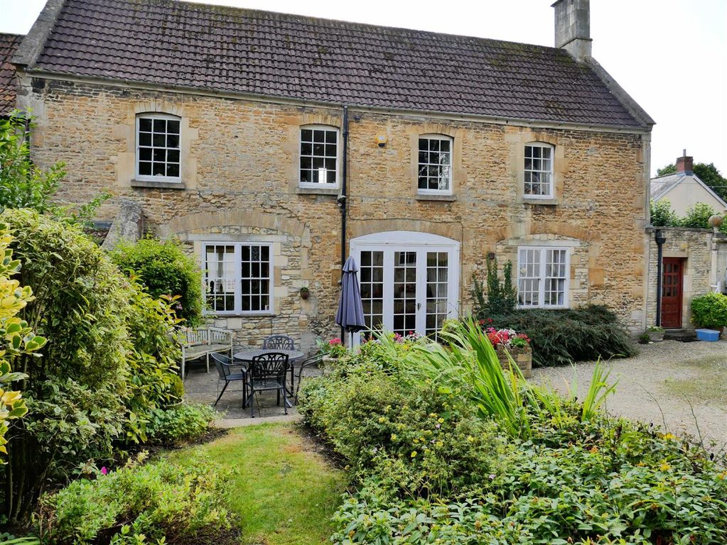 3 bed semi-detached house for saleCastle Street, Calne SN11