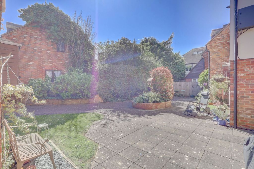 Additional image 2 of 1 bed flat for saleMalthouse Square, Princes Risborough, Buckinghamshire HP27