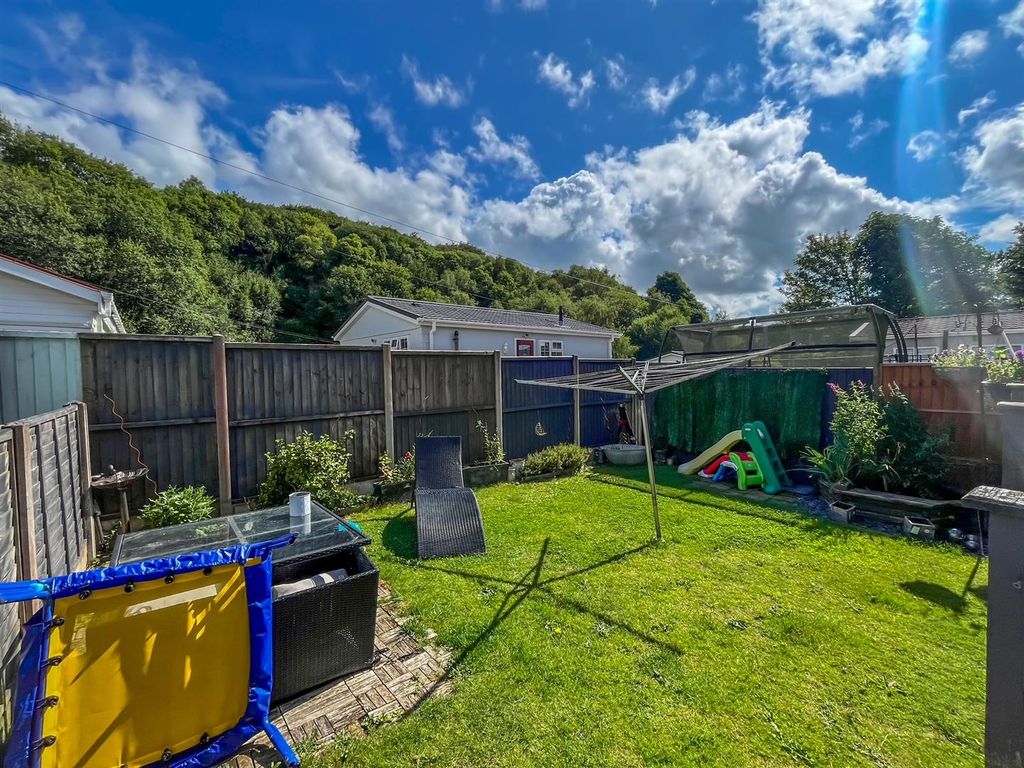 Additional image 2 of 4 bed semi-detached house for saleManchester Road, Buxton SK17