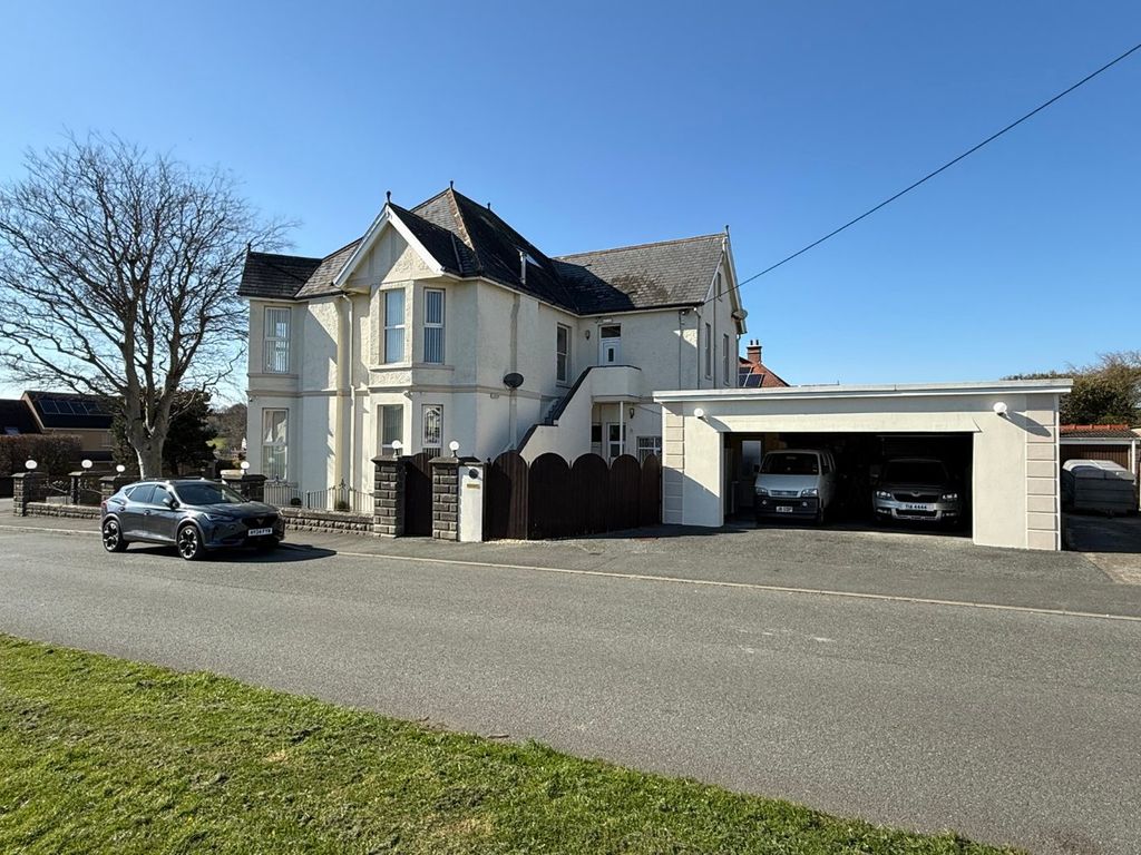 Additional image 41 of 7 bed detached house for salePark Avenue, Cardigan SA43