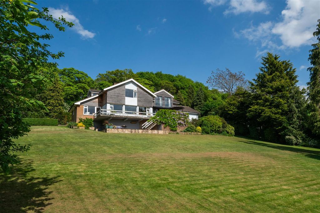 Additional image 77 of 6 bed detached house for saleLansdale House, Riggotts Lane, Walton, Chesterfield S42