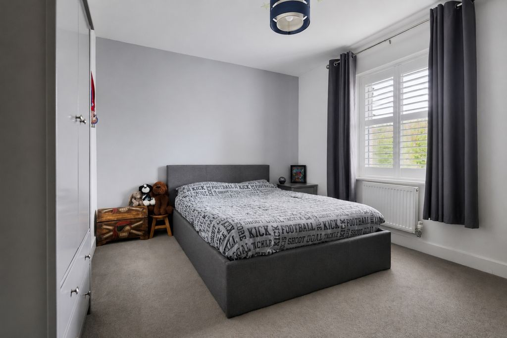 Additional image 24 of 4 bed detached house for sale71 Swinbrook Road, Carterton OX18