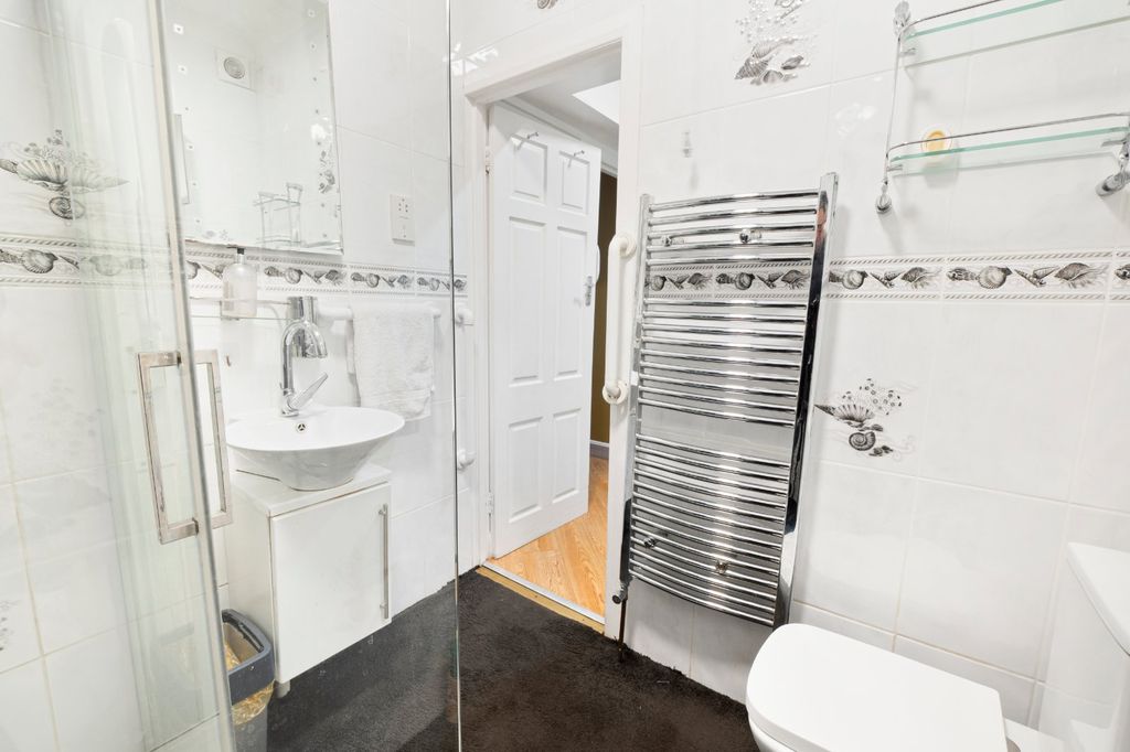 Additional image 9 of 6 bed semi-detached house for saleSalisbury Road, Carshalton SM5