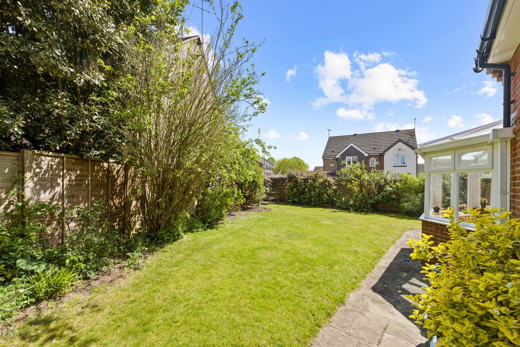 Additional image 18 of 4 bed detached house for saleFairbourne Lane, Caterham CR3