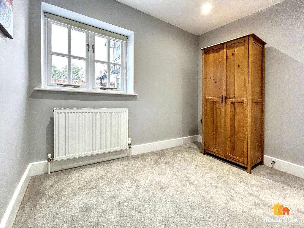 Additional image 6 of 2 bed flat for saleFullers Hill, Chesham HP5