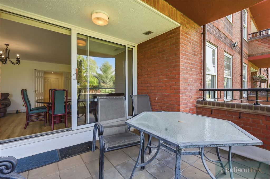 Additional image 9 of 2 bed flat for saleManor Road, Chigwell, Essex IG7