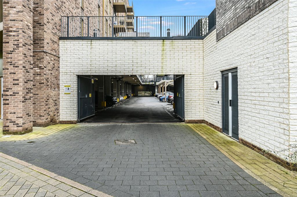 Additional image 23 of 2 bed flat for saleWharf Road, Chelmsford, Essex CM2