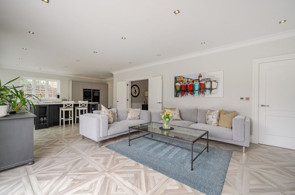 Additional image 7 of 6 bed detached house for saleThe Drive, Chislehurst, Kent BR7