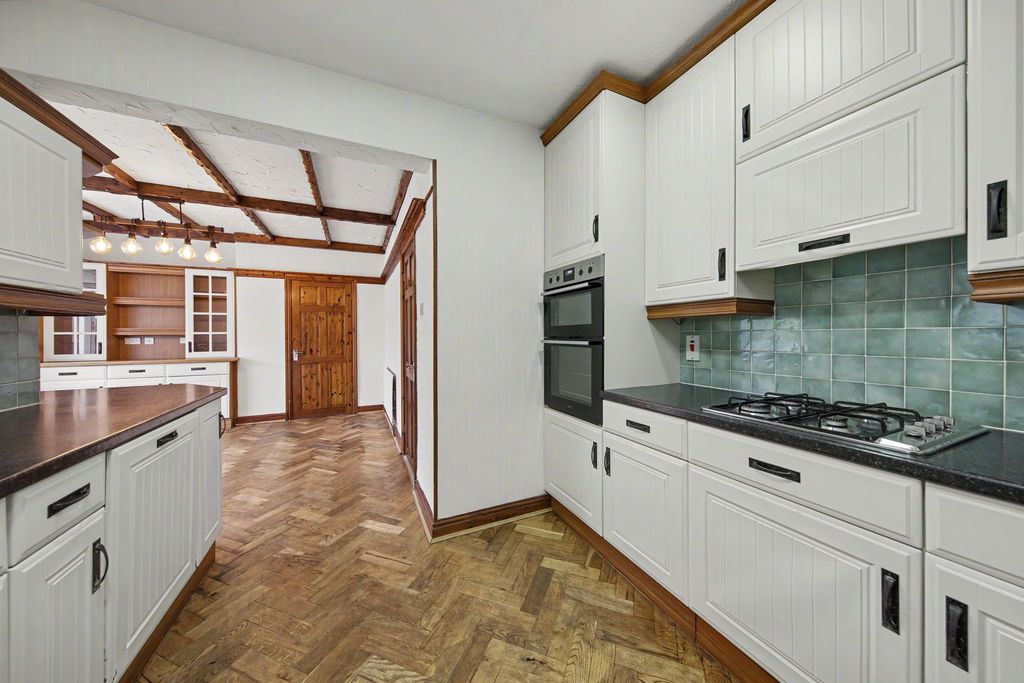 Additional image 12 of 4 bed detached house for saleWhitecotes Lane, Walton, Chesterfield S40