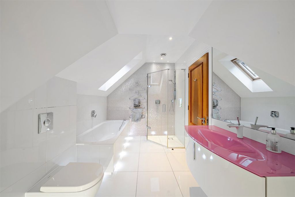 Additional image 24 of 5 bed detached house for saleProwse Avenue, Bushey Heath, Bushey WD23