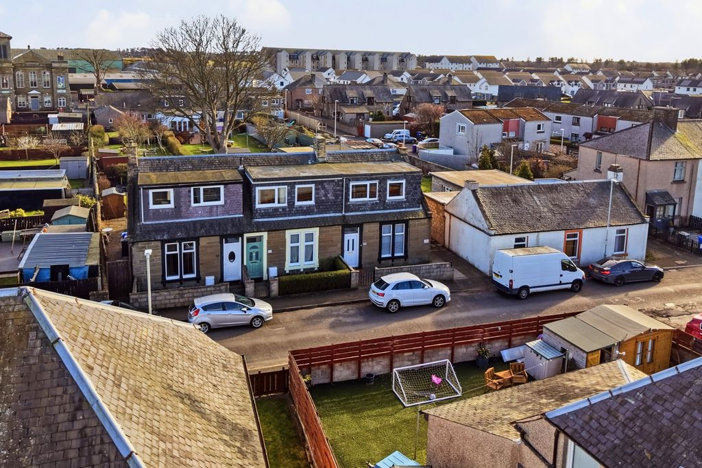 3 bed end terrace house for sale23 Smieton Street, Carnoustie DD7