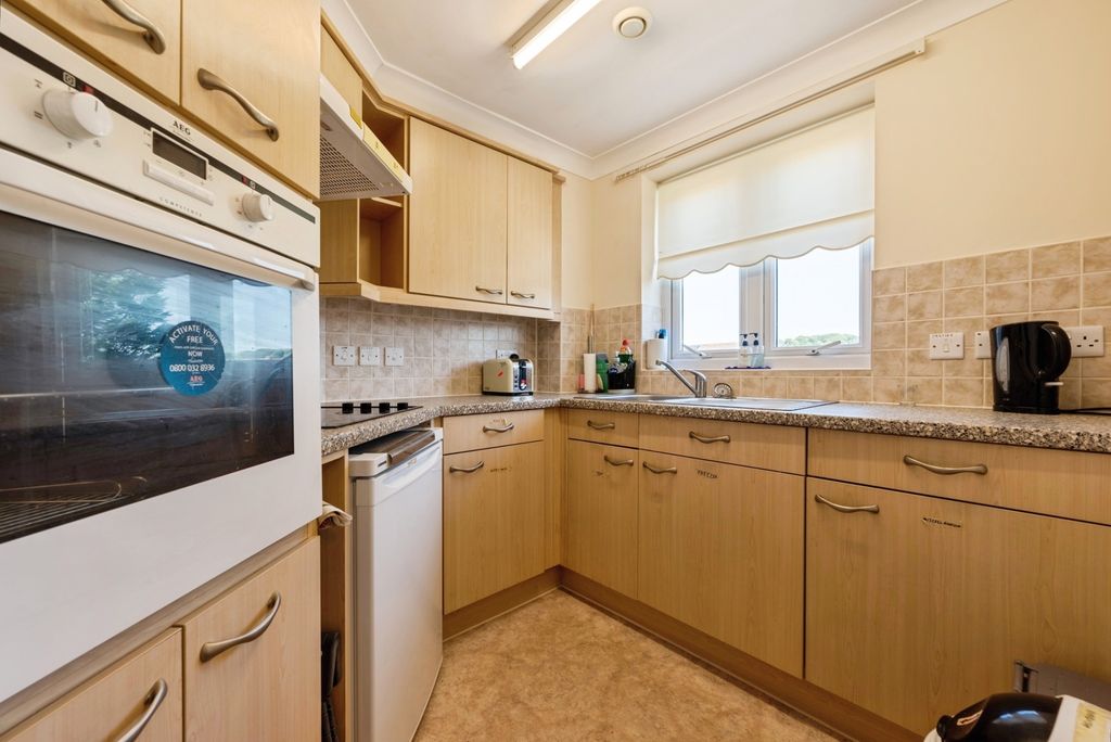 Additional image 3 of 2 bed flat for saleFair Park Road, Wadebridge, Cornwall PL27