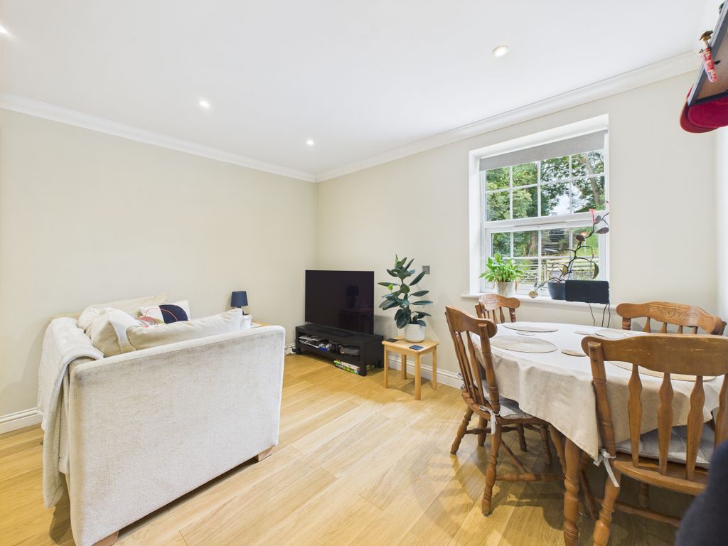 Additional image 5 of 1 bed flat for saleWellington House, Lower Icknield Way, Longwick, Princes Risborough, Buckinghamshire HP27
