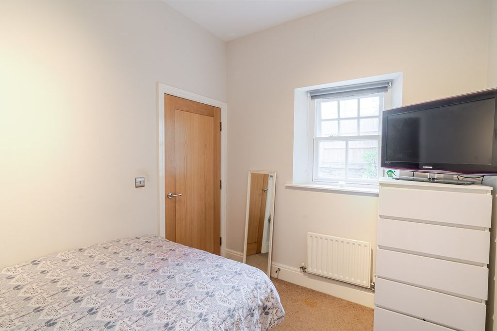 Additional image 12 of 2 bed flat for saleRoyal House, Apartment 9, New Road, Kirkby Lonsdale, Carnforth LA6