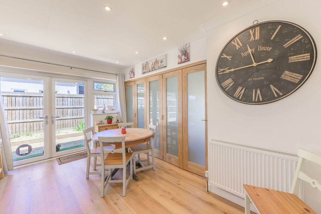 Additional image 12 of 4 bed bungalow for saleEastwood, Chatteris PE16