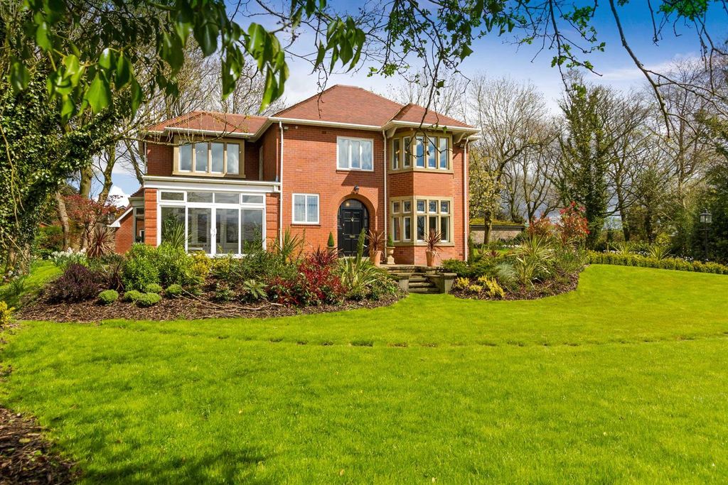 4 bed detached house for saleMather Road, Walmersley, Bury BL9