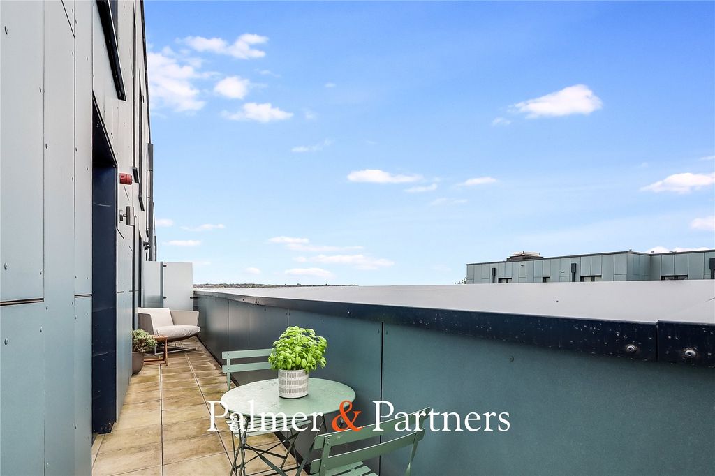 Additional image 17 of 2 bed flat for saleWharf Road, Chelmsford, Essex CM2